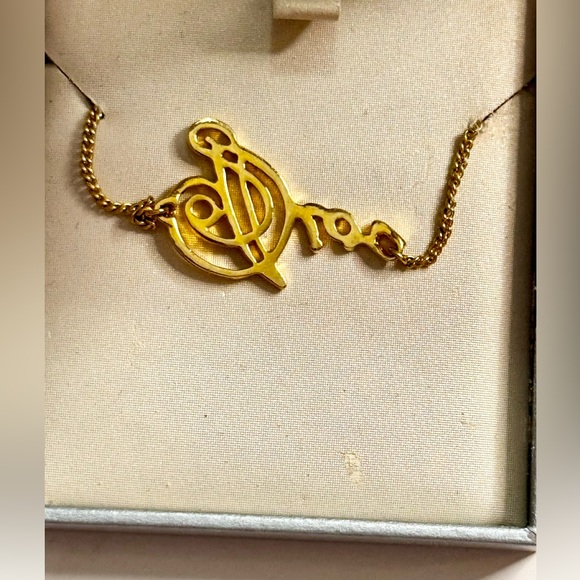 Vintage Dior Gold Necklace - Picture 2 of 5